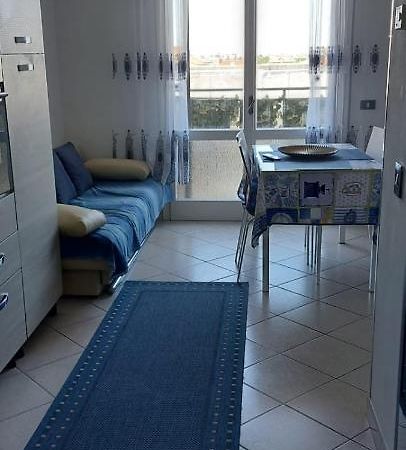 Appartamento In Sottomarina Di Кьоджа Экстерьер фото